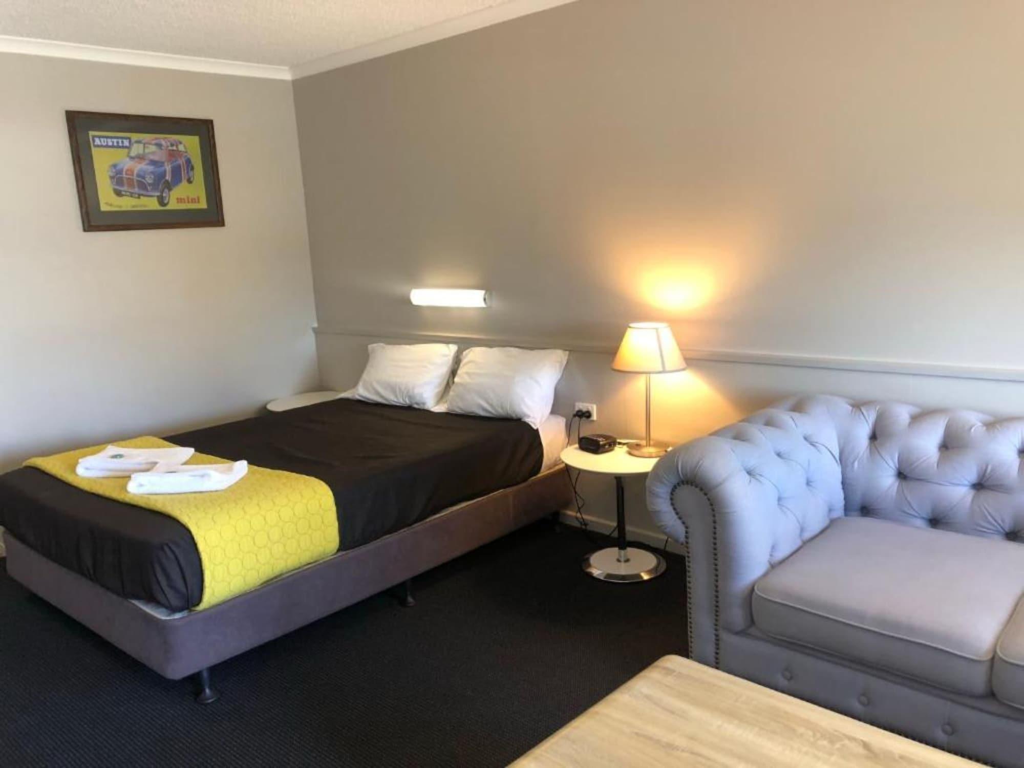 Dog Rock Motel Олбани Екстериор снимка